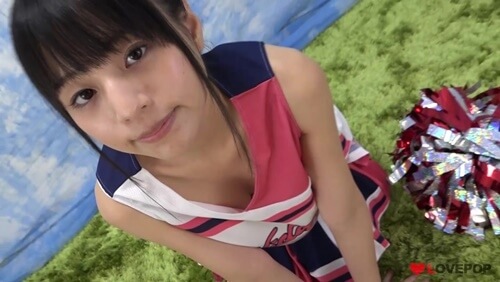 宮野瞳ちゃんのチアリーダーコスプレ